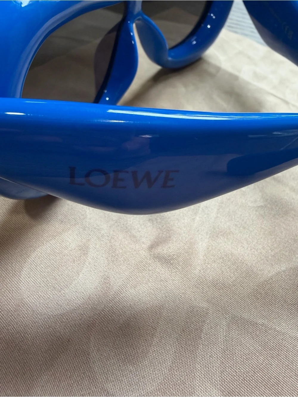 LOEWE Balloon Sunglasses – Electric Blue